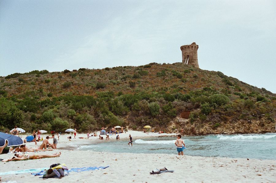 Plage de Fautea et sa tour génoise